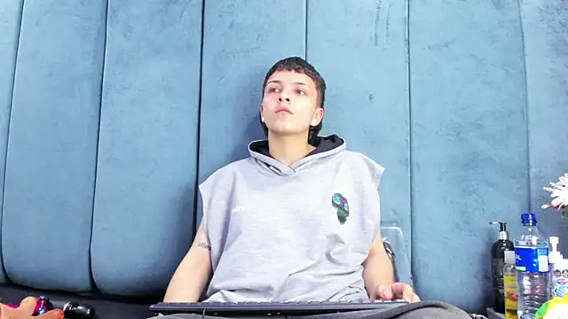 Megan Thompson  online show from February 15, 2:36 am