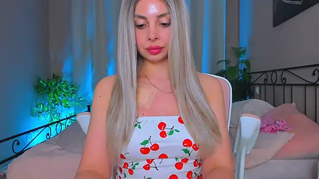 VelvetEliza online show from April 25, 8:50 pm