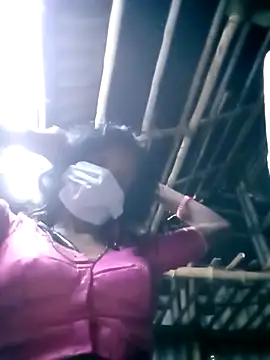 Snapshot of Tamilauntyhot chatting on September 16, 4:31 am Tamilauntyhot online show from September 16, 4:31 am