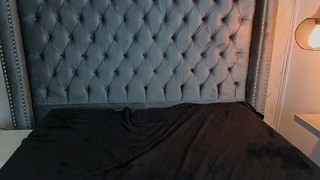 Anya Belth online show from April 21, 1:42 am