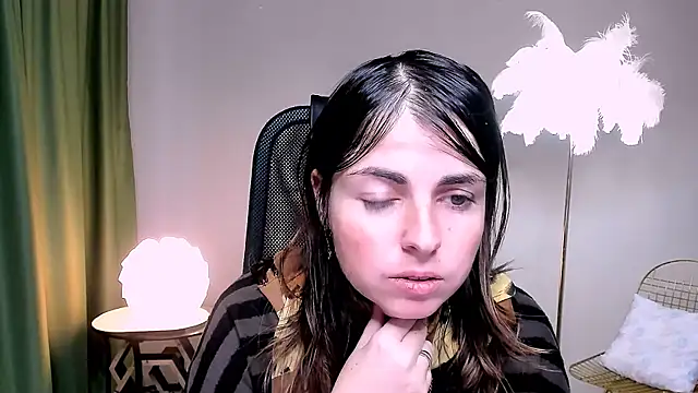 MartaEdams online show from November 19, 6:24 am