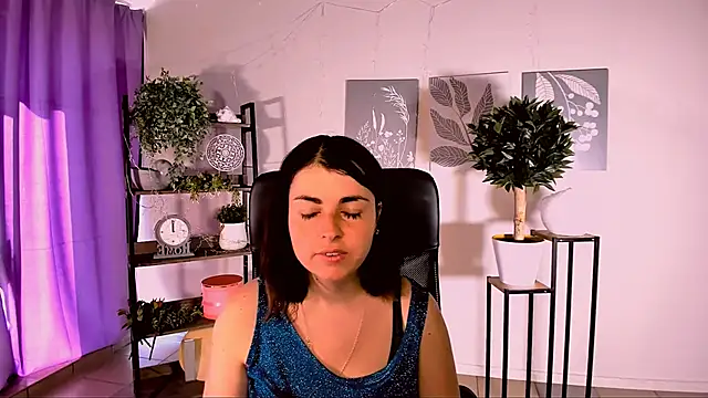 MartaEdams online show from June 11, 5:04 am