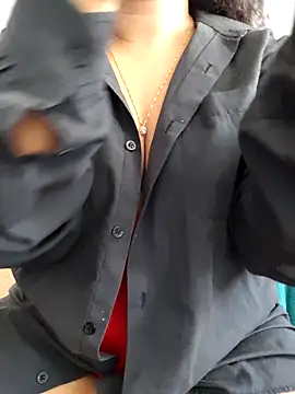 jadeamourim   online show from April 16, 1:11 pm