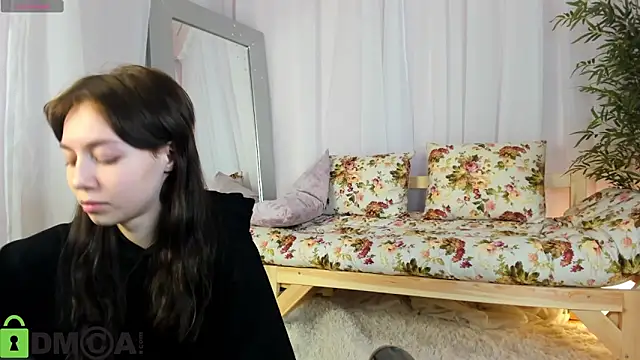 Snapshot of Skelerata chatting on October 14, 2:03 am Skelerata online show from October 14, 2:03 am