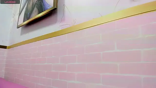 eimy skinny  online show from April 21, 1:51 pm