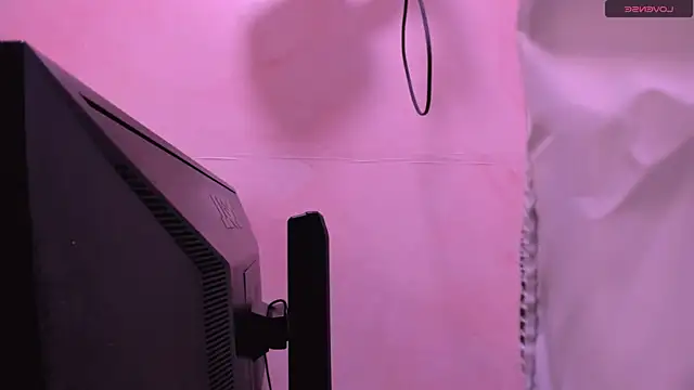 eimy skinny  online show from April 24, 1:36 pm