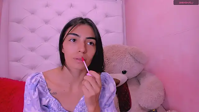 eimy skinny  online show from June 7, 1:29 pm