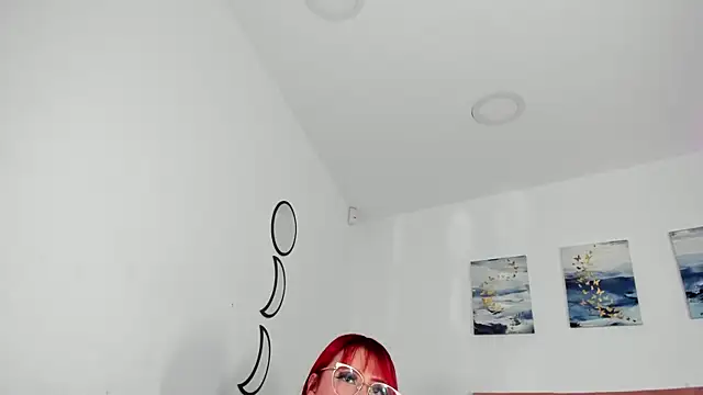 Maddy Mills online show from April 20, 6:55 pm