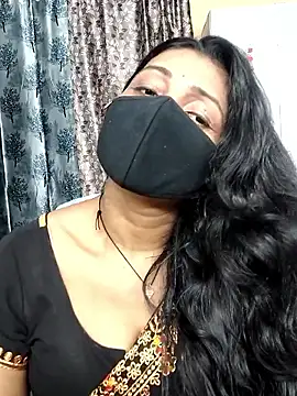 Hotty Sonali online show from April 25, 1:30 am