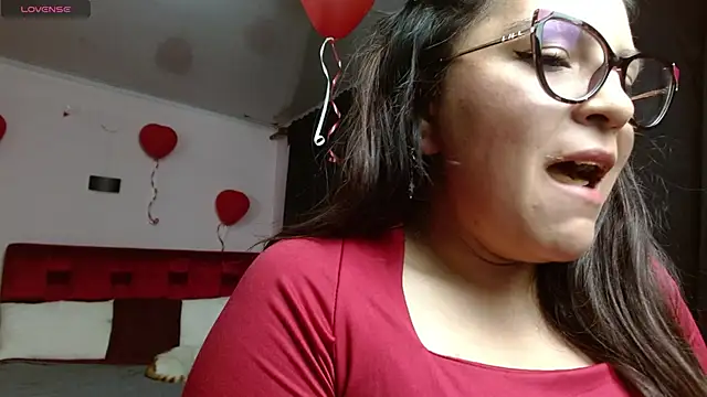 Sahamara 07 online show from September 23, 8:29 pm