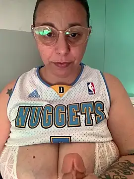 LupeLok online show from November 18, 5:14 pm