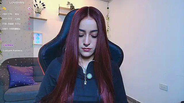 ViolethRosse online show from December 3, 10:23 pm