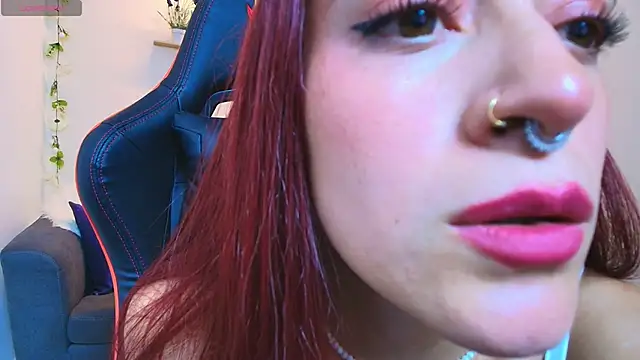 ViolethRosse online show from April 22, 2:52 am