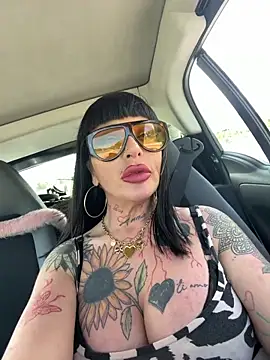 ASSERINAAA online show from April 29, 12:19 pm