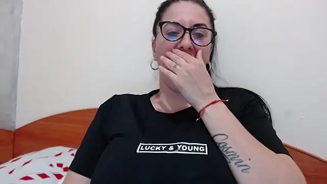 jollene online show from April 25, 2:58 pm