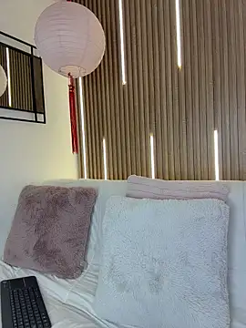 MylaDreams online show from February 24, 3:38 am