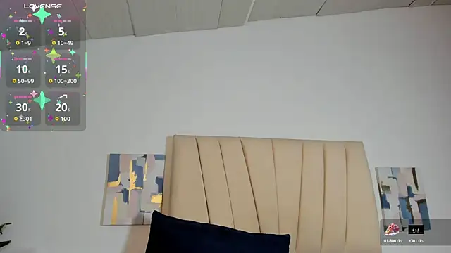 Snapshot of Sophia_Ebony chatting on October 2, 12:54 pm Sophia Ebony online show from October 2, 12:54 pm