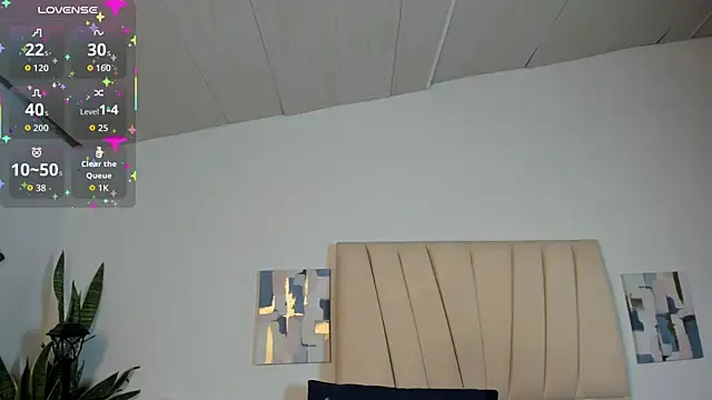 Snapshot of Sophia_Ebony chatting on October 8, 12:53 pm Sophia Ebony online show from October 8, 12:53 pm