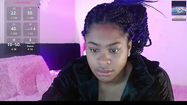 Snapshot of MichellMoon1 chatting on October 16, 8:00 pm MichellMoon1 online show from October 16, 8:00 pm