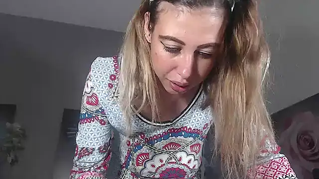 AntonellaBlanc online show from April 23, 4:09 am