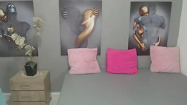 AntonellaBlanc online show from April 28, 3:43 am