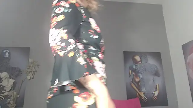 AntonellaBlanc online show from April 18, 4:59 am