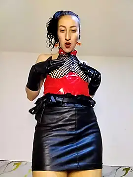 Oriana111 online show from May 2, 8:34 pm