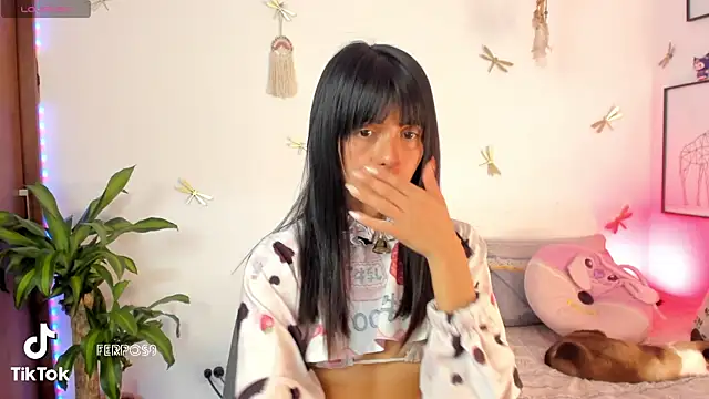 princessluna 19 online show from April 21, 9:55 pm