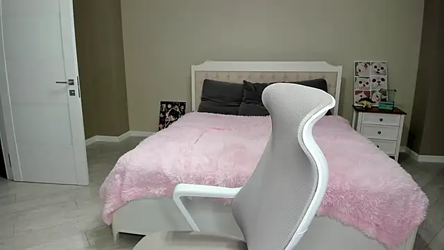 synop sis online show from November 3, 1:42 am