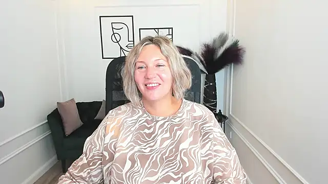 NinaStarle online show from September 28, 5:14 am