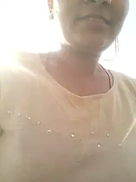 couple 71 online show from January 17, 6:43 am