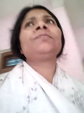 couple 71 online show from March 19, 3:11 am