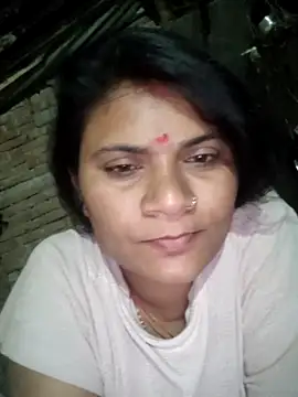 couple 71 online show from April 20, 6:22 pm