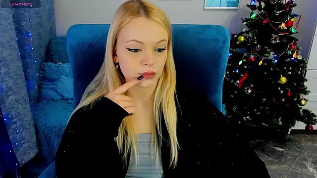 KatherineePierce online show from January 11, 10:15 pm