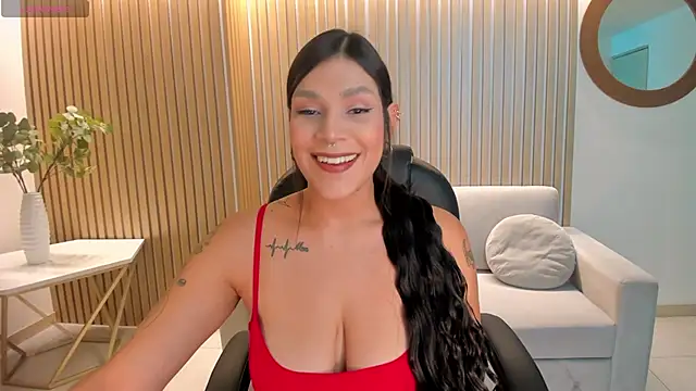 SarahYates online show from March 13, 5:42 am