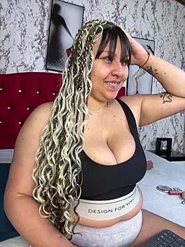 Larissa Antonella online show from April 24, 3:53 am