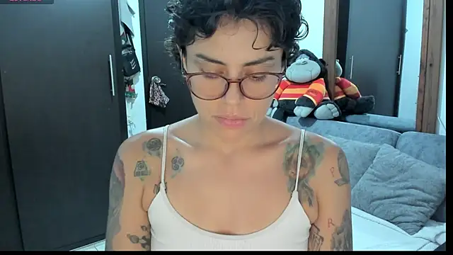 natt op online show from April 22, 2:52 am