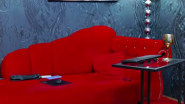 MistressWanda online show from April 21, 1:42 am