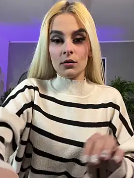 SelenaDaze online show from April 30, 11:04 am