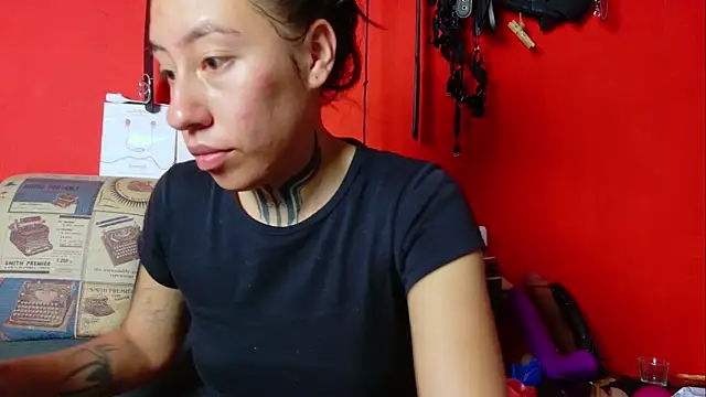 Dunnadan Bms online show from April 23, 9:39 pm