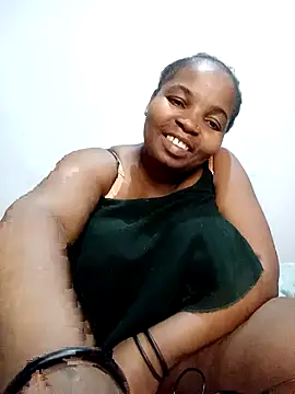 Snapshot of ShySexyBaddiexx chatting on September 13, 12:51 am ShySexyBaddiexx online show from September 13, 12:51 am