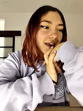 Victoria Beaumont online show from April 25, 1:14 pm