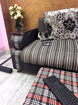 Iampriyaaa15 online show from June 3, 8:48 am