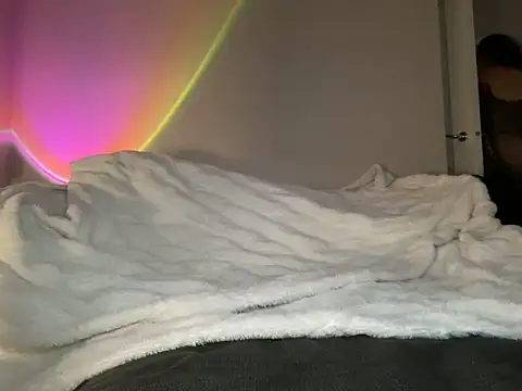 FrancescaXO online show from June 18, 8:36 pm