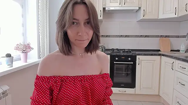 GoodGlamorGirl online show from June 12, 4:42 am