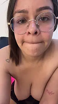 sweet shadil  online show from March 11, 1:58 pm