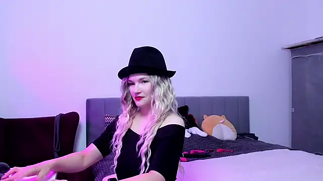 Katherine Twilight online show from October 10, 3:39 pm