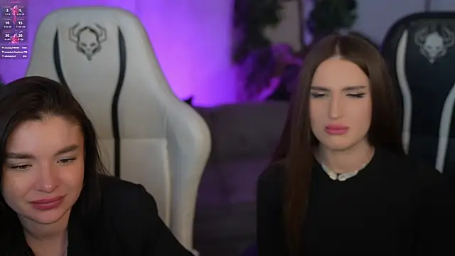 Goldie Flame online show from November 17, 7:47 pm