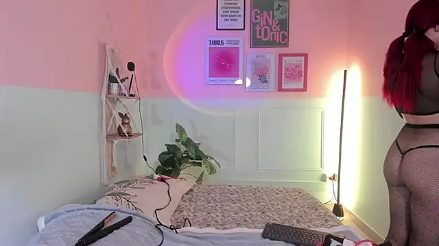 Camila Rivers online show from October 28, 12:11 pm