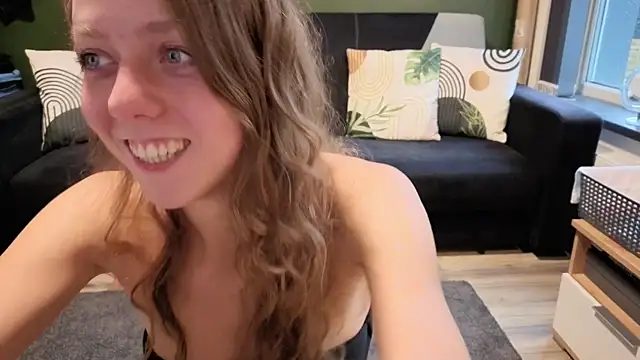 Eveline Beauty Kitty online show from October 3, 4:45 pm